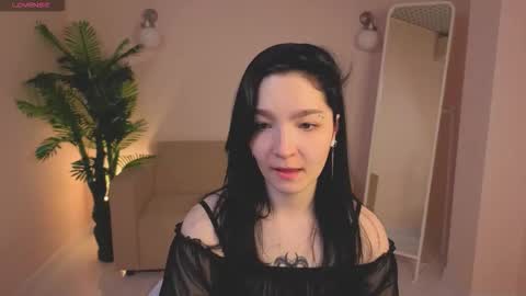 Linda online show from November 24, 2025, 12:43 am