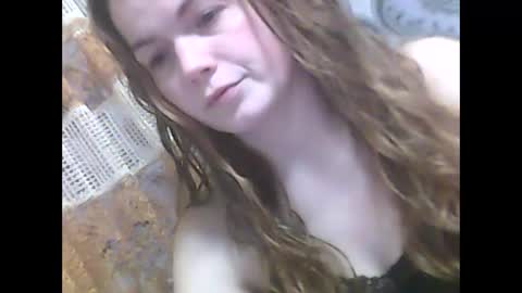 LindaAhSkysX online show from December 13, 2025, 9:53 pm