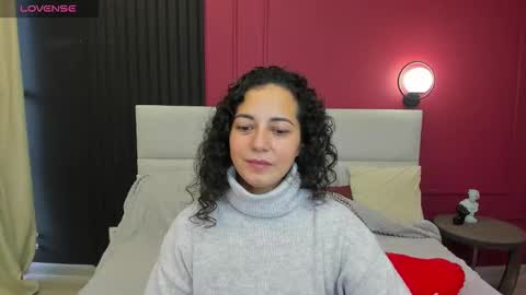 Linda online show from September 25, 2025, 1:53 am