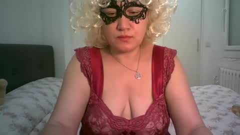 LindaXSmile online show from March 2, 2025, 10:38 pm
