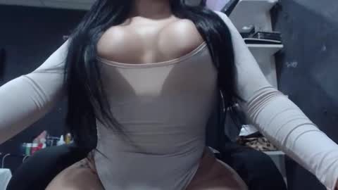 lindsaycozardeep online show from January 6, 2026, 2:54 pm