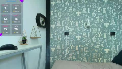  Lindsey  online show from November 17, 2025, 11:49 am