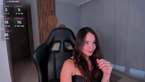 call me annie online show from October 24, 2025, 9:00 pm