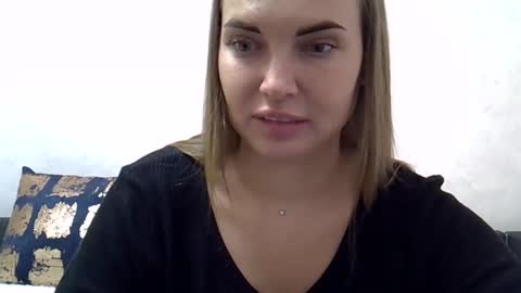 Snapshot of lindsisecret chatting on March 4, 2025, 2:42 pm Anna online show from March 4, 2025, 2:42 pm