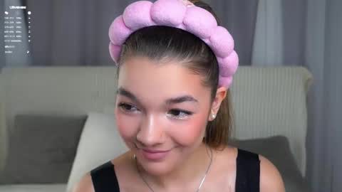 Kate online show from October 23, 2025, 11:31 am