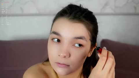 Kate online show from December 14, 2025, 2:39 am