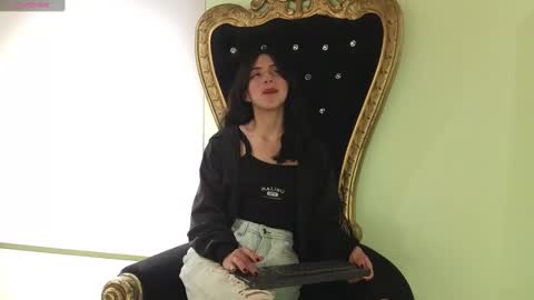 ling ling24 online show from February 3, 2025, 6:56 am