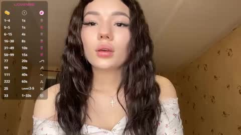 Lira online show from April 19, 2026, 5:23 pm