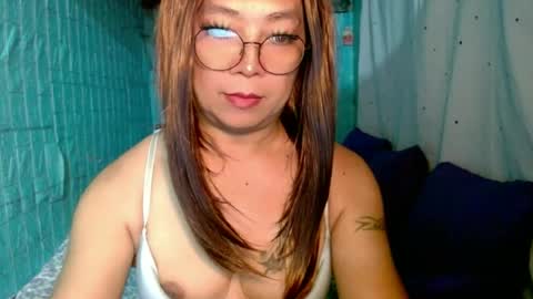 linkingqueens69 online show from July 3, 2026, 4:02 pm