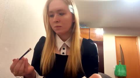 Snapshot of linncrisafi chatting on February 25, 2026, 7:34 pm Rose online show from February 25, 2026, 7:34 pm