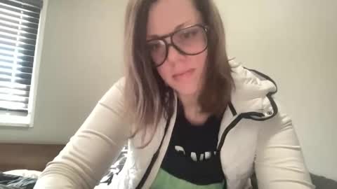 linusloves online show from February 2, 2026, 3:22 pm