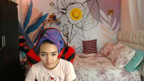 Snapshot of linzybaner chatting on January 23, 2025, 12:57 am LinzyBaner online show from January 23, 2025, 12:57 am