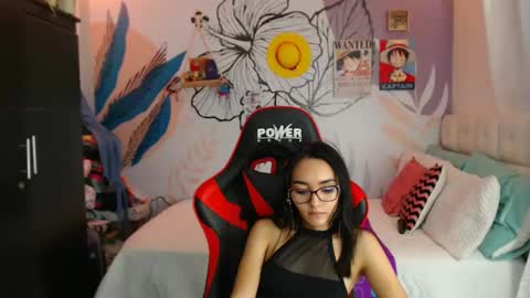 Snapshot of linzybaner chatting on February 18, 2025, 11:08 pm LinzyBaner online show from February 18, 2025, 11:08 pm