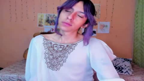 Lio Rouse online show from April 4, 2026, 2:43 am