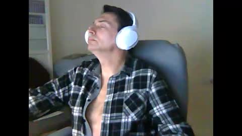 Snapshot of liongr69 chatting on January 8, 2025, 8:16 am liongr69 online show from January 8, 2025, 8:16 am