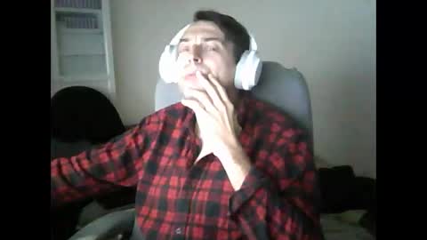 Snapshot of liongr69 chatting on February 19, 2025, 8:01 am liongr69 online show from February 19, 2025, 8:01 am