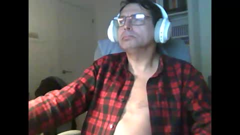 Snapshot of liongr69 chatting on January 14, 2026, 10:36 pm liongr69 online show from January 14, 2026, 10:36 pm