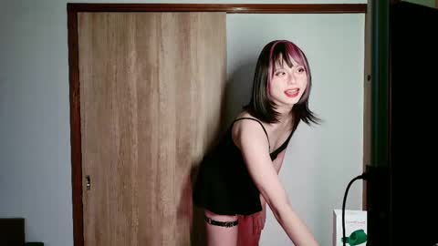 lionnigouki online show from January 8, 2025, 7:45 am