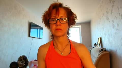 Liora Weiss online show from May 22, 2026, 10:21 am