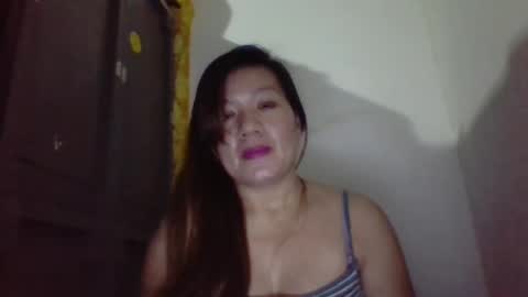 im cherry online show from December 8, 2024, 3:24 pm