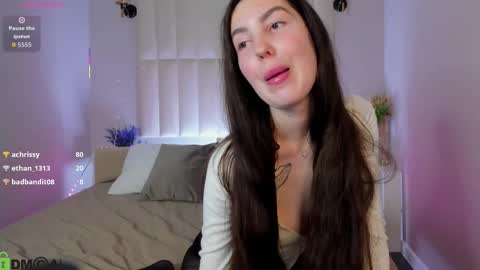 Snapshot of lira_revery chatting on February 3, 2026, 2:53 am Lira revery online show from February 3, 2026, 2:53 am