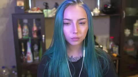 Lisa online show from April 27, 2026, 4:27 pm