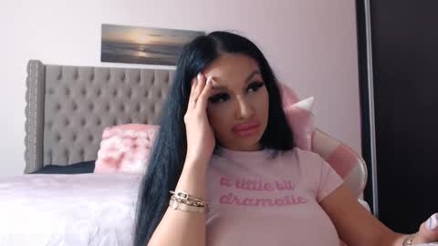 Lisa online show from November 12, 2025, 8:41 pm