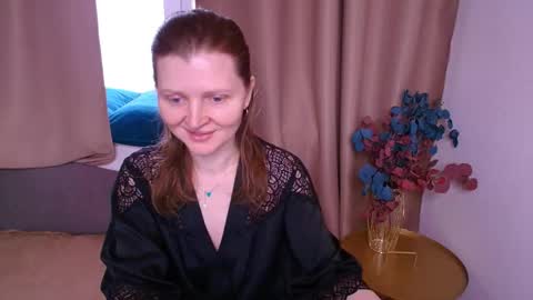 Snapshot of lisa__evans chatting on April 25, 2026, 2:25 am Lisa online show from April 25, 2026, 2:25 am