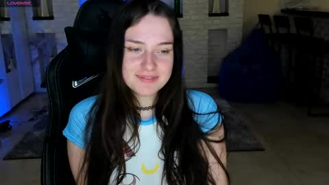 lisa_elfy online show from February 22, 2025, 7:12 am