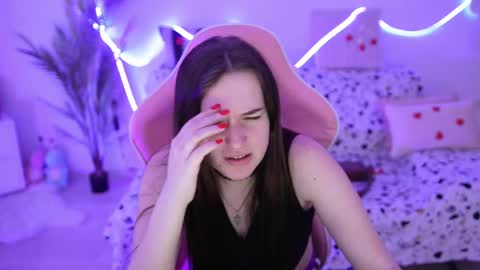 lisa_elfy online show from February 25, 2025, 8:58 am