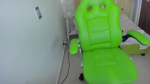 Snapshot of lisa_gerrard_ chatting on January 3, 2025, 6:46 pm Lisa  online show from January 3, 2025, 6:46 pm