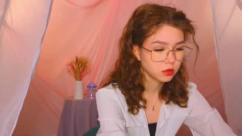  Lisa  online show from January 28, 2025, 2:32 am