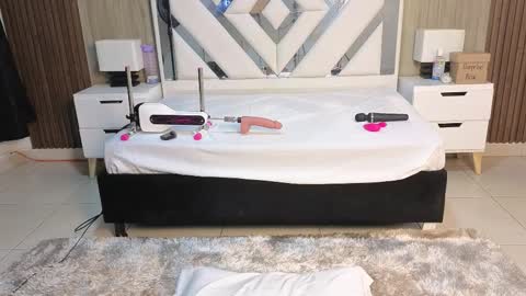 lisa_sweetas online show from February 11, 2026, 1:32 am