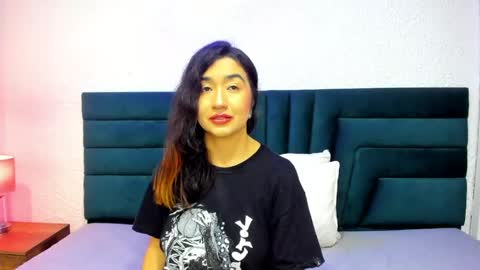 lisa white  online show from May 17, 2026, 8:27 pm