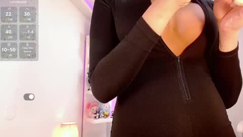 lisahadidd online show from February 14, 2025, 5:51 am