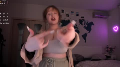 -Lisa- Help me to reach 100 thumbs up3 online show from December 22, 2024, 3:22 pm