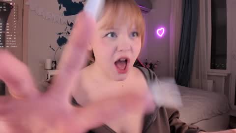 -Lisa- Help me to reach 100 thumbs up3 online show from December 22, 2024, 9:42 pm