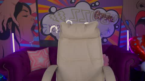 Lisa online show from February 22, 2025, 8:18 am