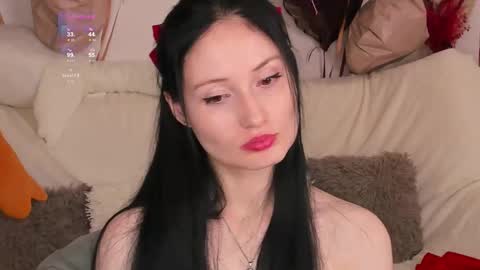 Lisa Moore online show from December 2, 2025, 12:10 pm