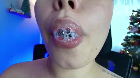 Lisbet online show from December 9, 2024, 9:05 pm