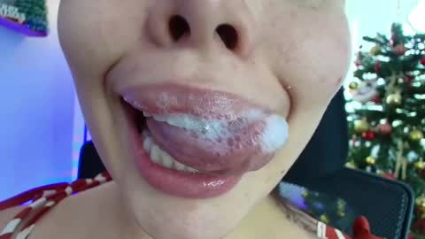 Lisbet online show from December 29, 2024, 6:49 pm