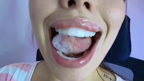 Lisbet online show from December 19, 2025, 10:06 pm