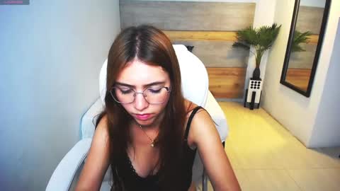 Liseth Fox online show from February 24, 2025, 10:14 pm