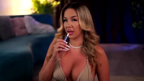 LisetteLuxe online show from June 14, 2026, 7:16 pm