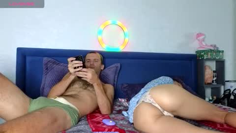 Snapshot of lisi4ka_basik33 chatting on October 4, 2025, 3:48 am Kris Maks online show from October 4, 2025, 3:48 am