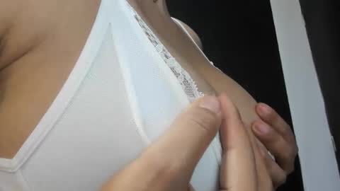 Snapshot of lisla21 chatting on February 19, 2026, 12:39 am Andrea and Charlotte online show from February 19, 2026, 12:39 am