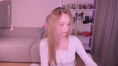 Snapshot of lissa__fox chatting on October 19, 2025, 1:01 pm lissa online show from October 19, 2025, 1:01 pm