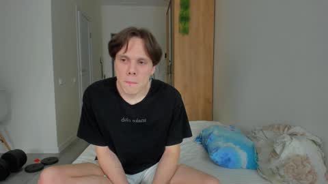 Snapshot of lissa_alfie chatting on January 16, 2025, 12:09 pm Alfie online show from January 16, 2025, 12:09 pm