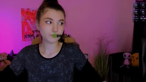 lissa_night online show from November 9, 2025, 9:40 am