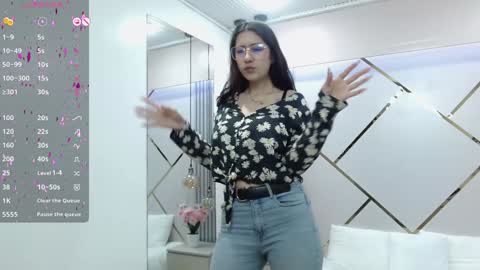 Lita online show from December 9, 2024, 2:39 pm